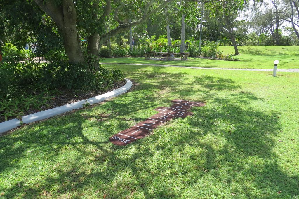 The Shores Holiday Apartments Mackay Eksteriør billede